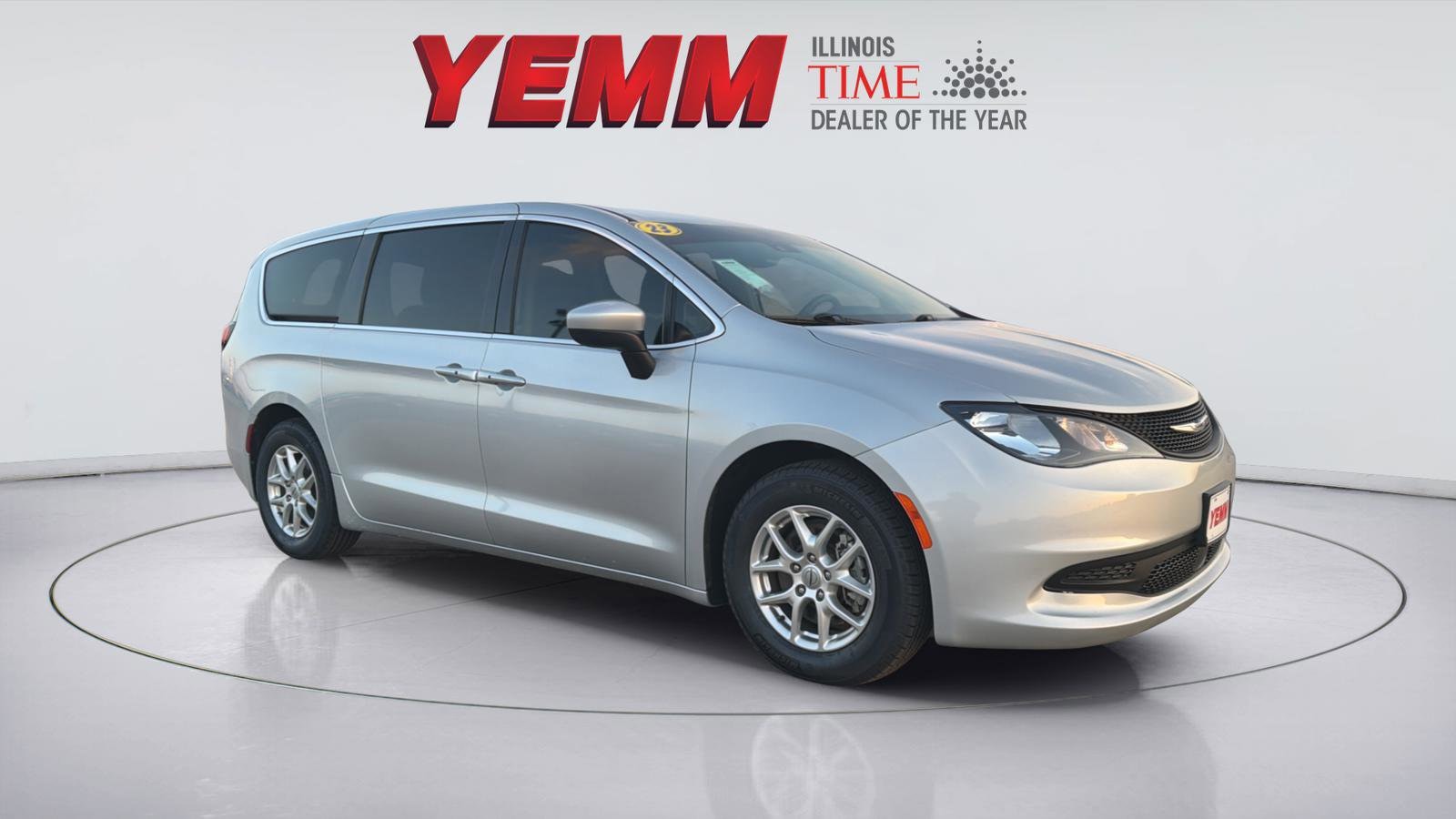 2023 Chrysler Voyager LX's photo