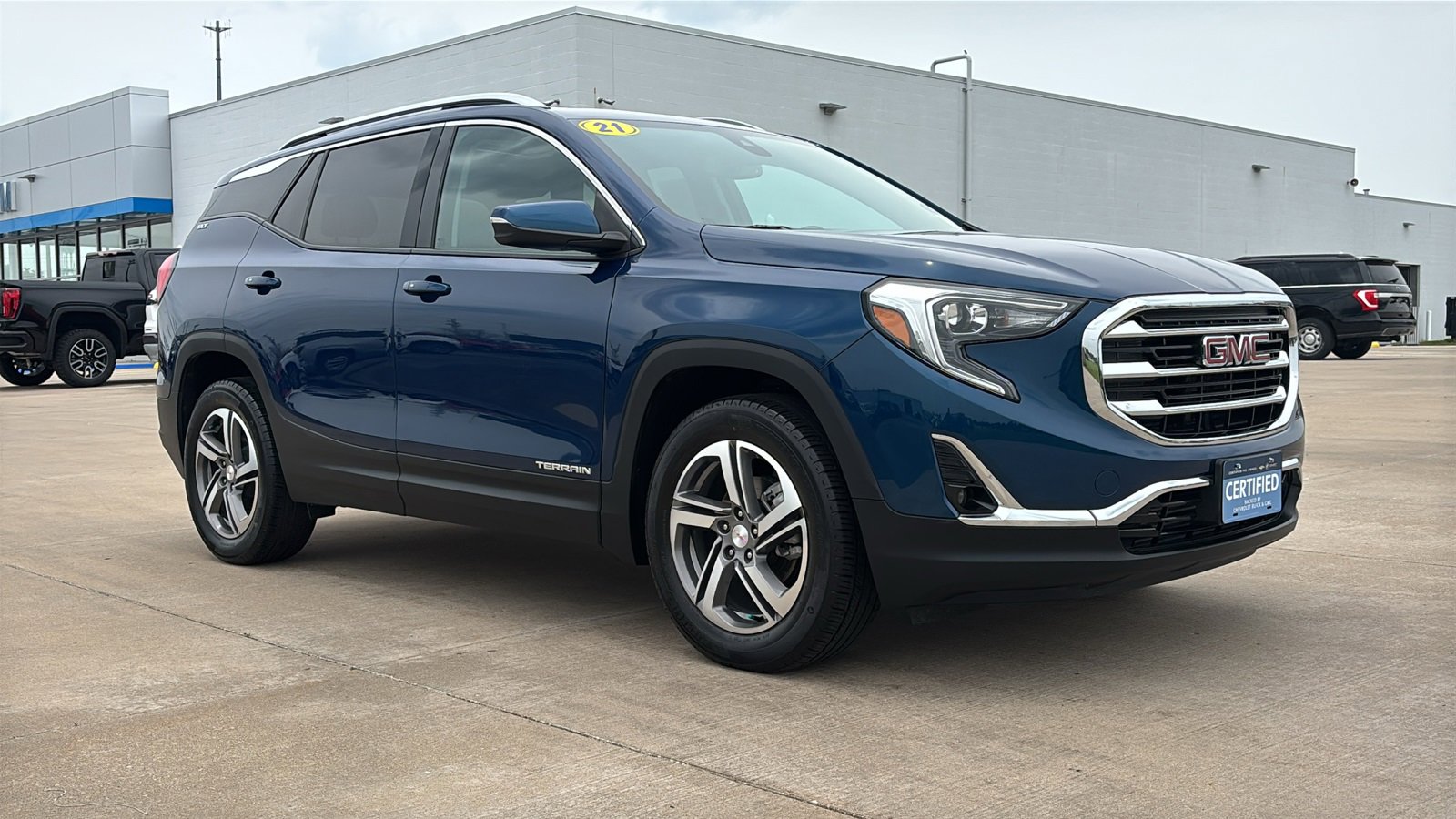 Certified 2021 GMC Terrain SLT with VIN 3GKALVEV2ML379688 for sale in Galesburg, IL