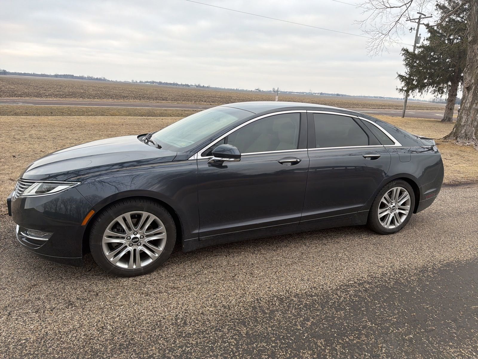 2014 Lincoln MKZ Base