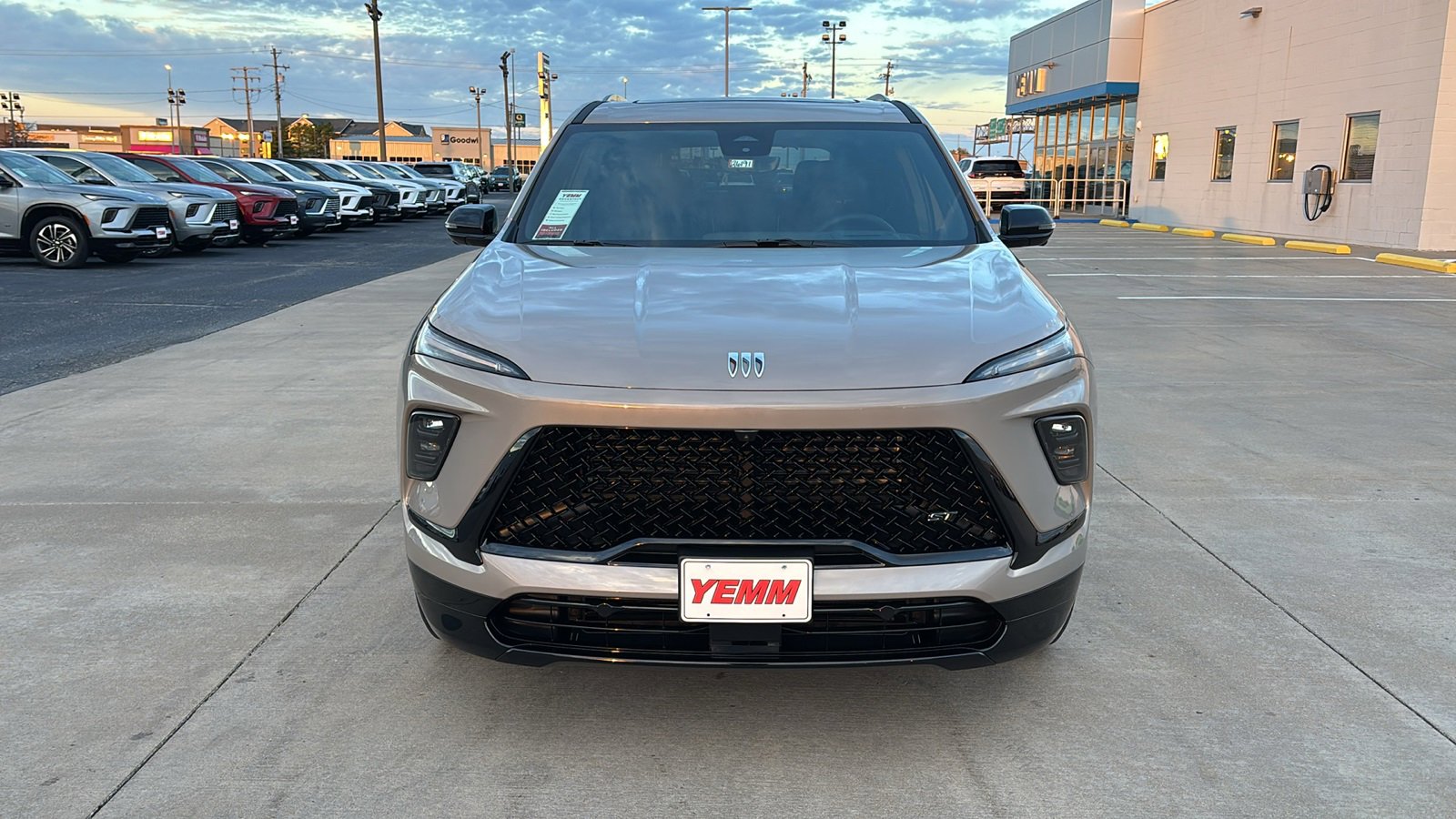 2026 Buick Enclave Sport Touring photo 3