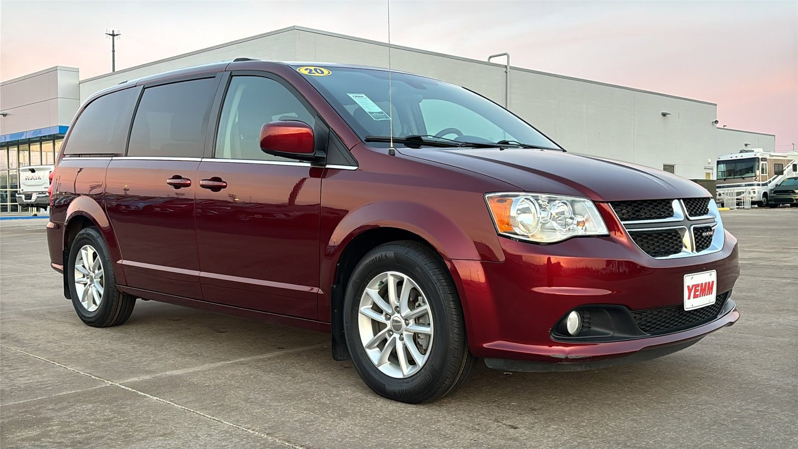 2020 Dodge Grand Caravan SXT's photo