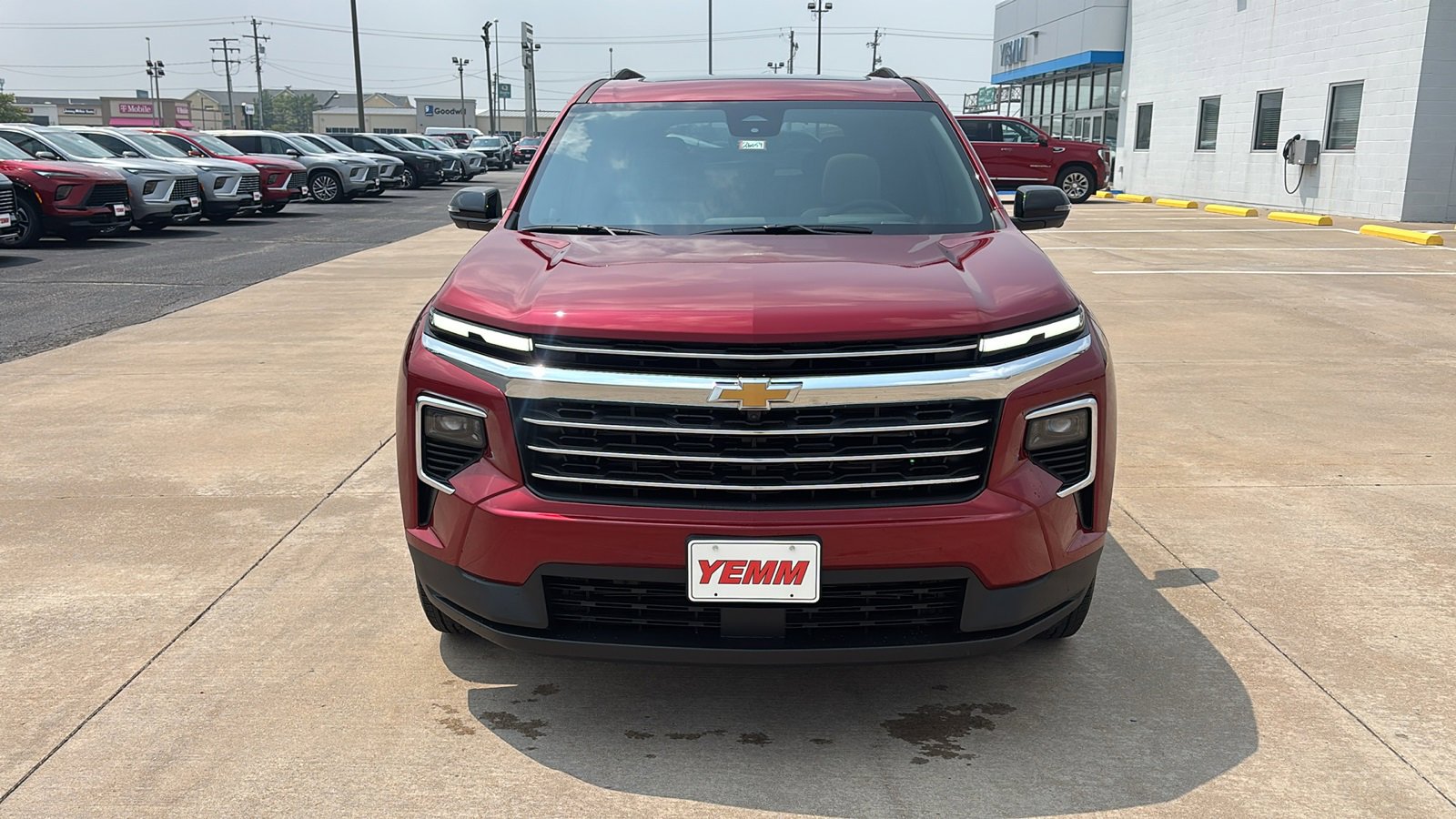 2026 Chevrolet Traverse photo 3