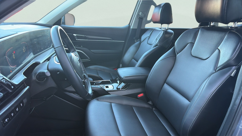 Used 2025 Kia Telluride S SUV