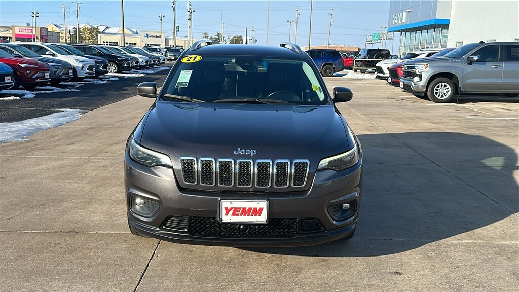 Used 2021 Jeep Cherokee Latitude Plus SUV