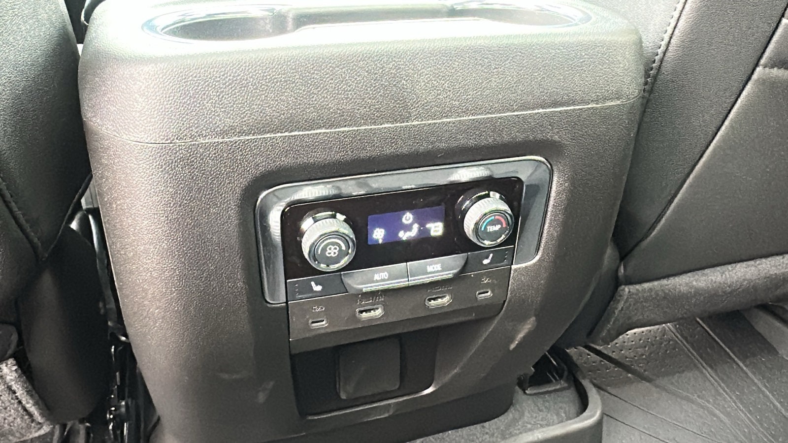 2026 Chevrolet Tahoe Premier - Photo 23