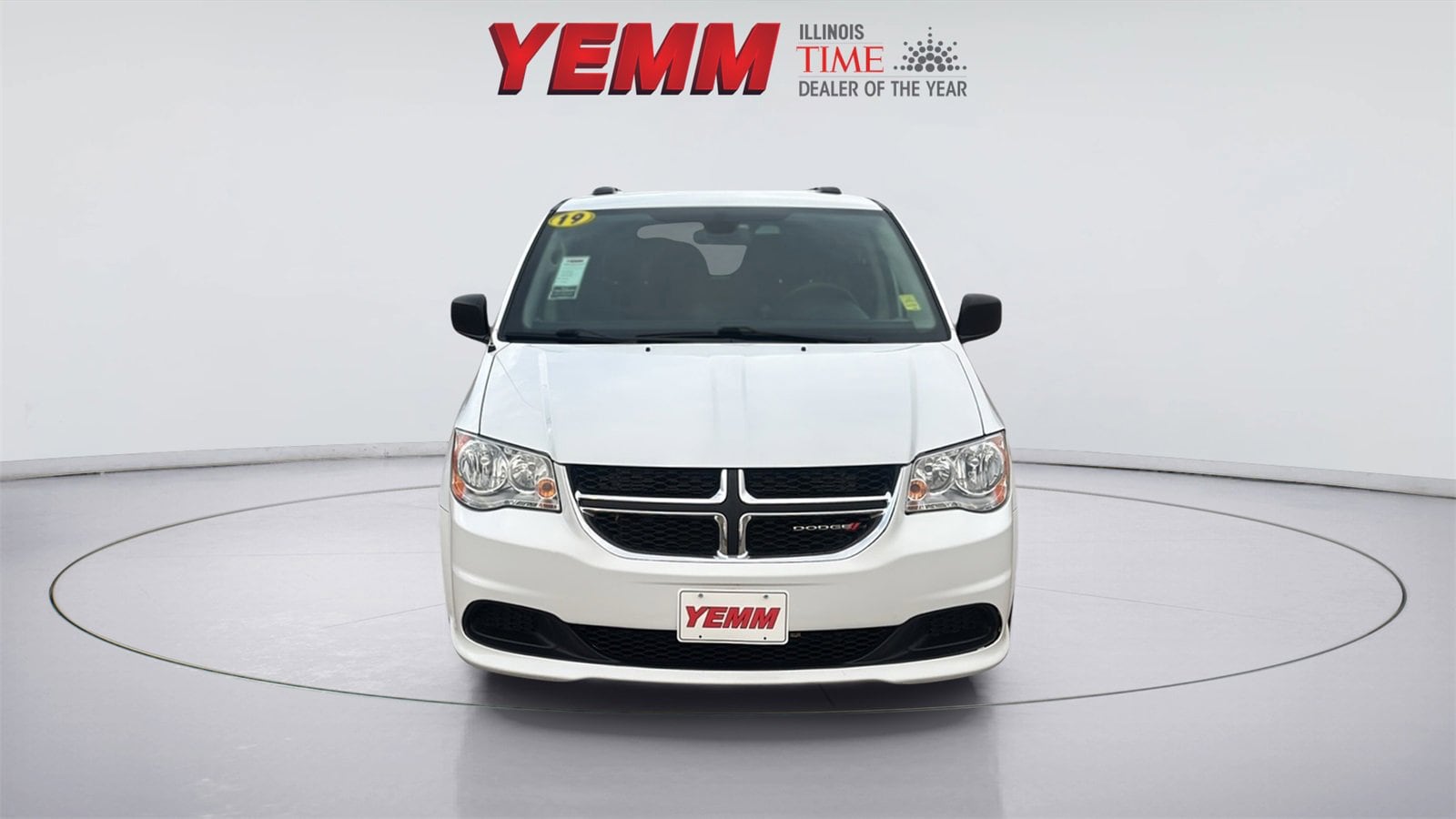 Used 2019 Dodge Grand Caravan SE with VIN 2C4RDGBG0KR808890 for sale in Galesburg, IL