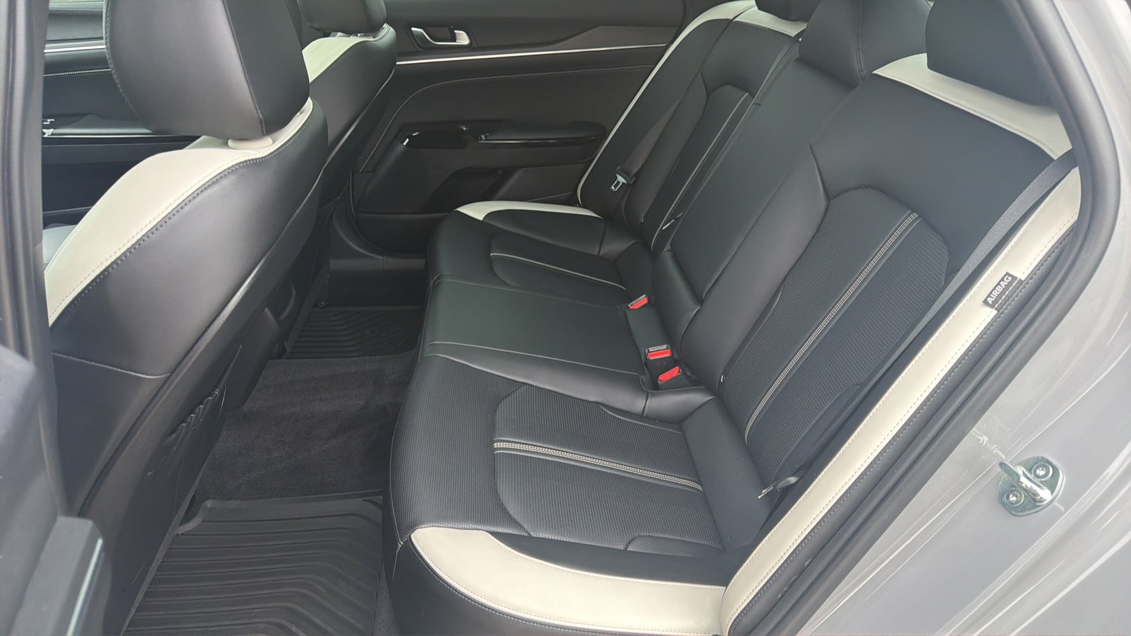 2025 Kia K5 GT-Line - Photo 23