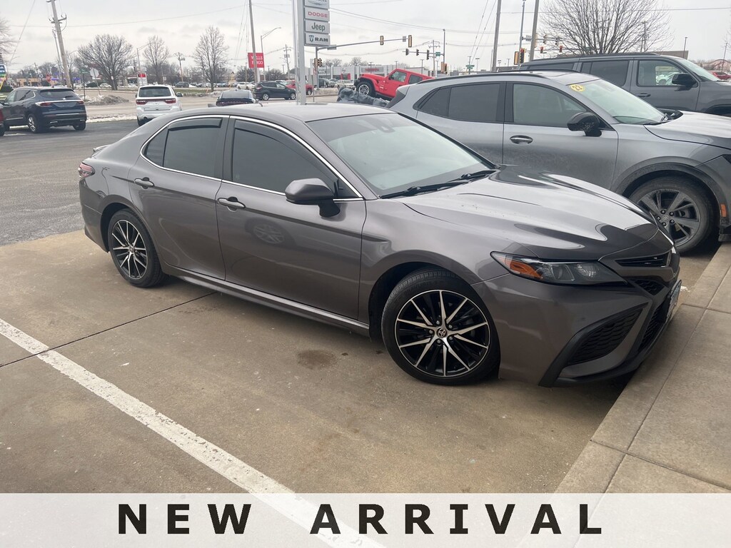 Used 2021 Toyota Camry SE Nightshade Sedan