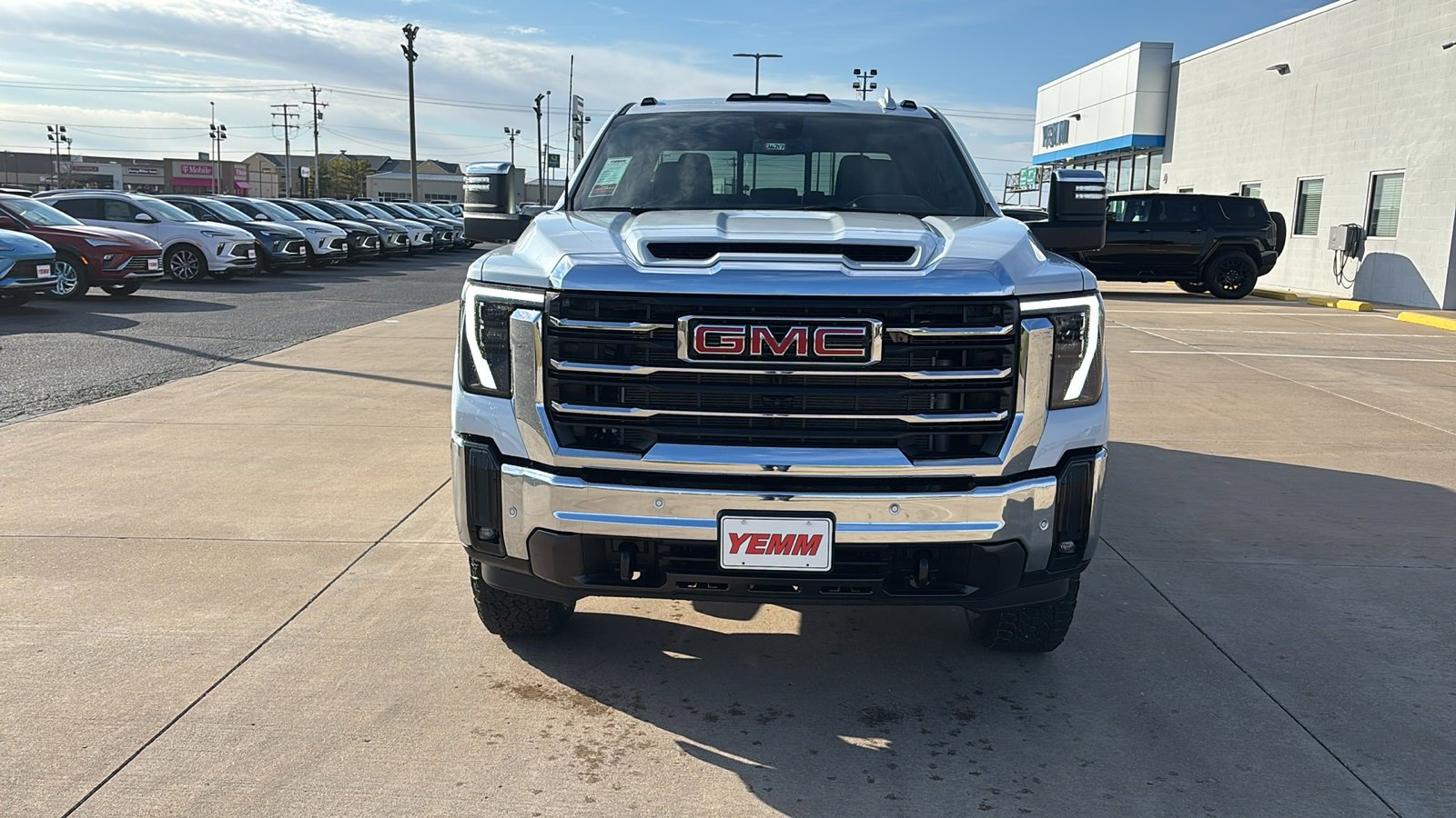 2026 Gmc Sierra 2500 HD SLT photo 3