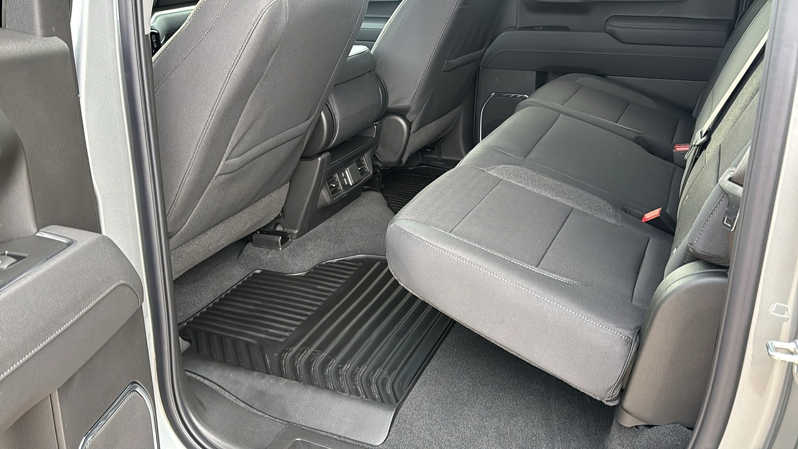 2026 Chevrolet Silverado 1500 LT - Photo 28