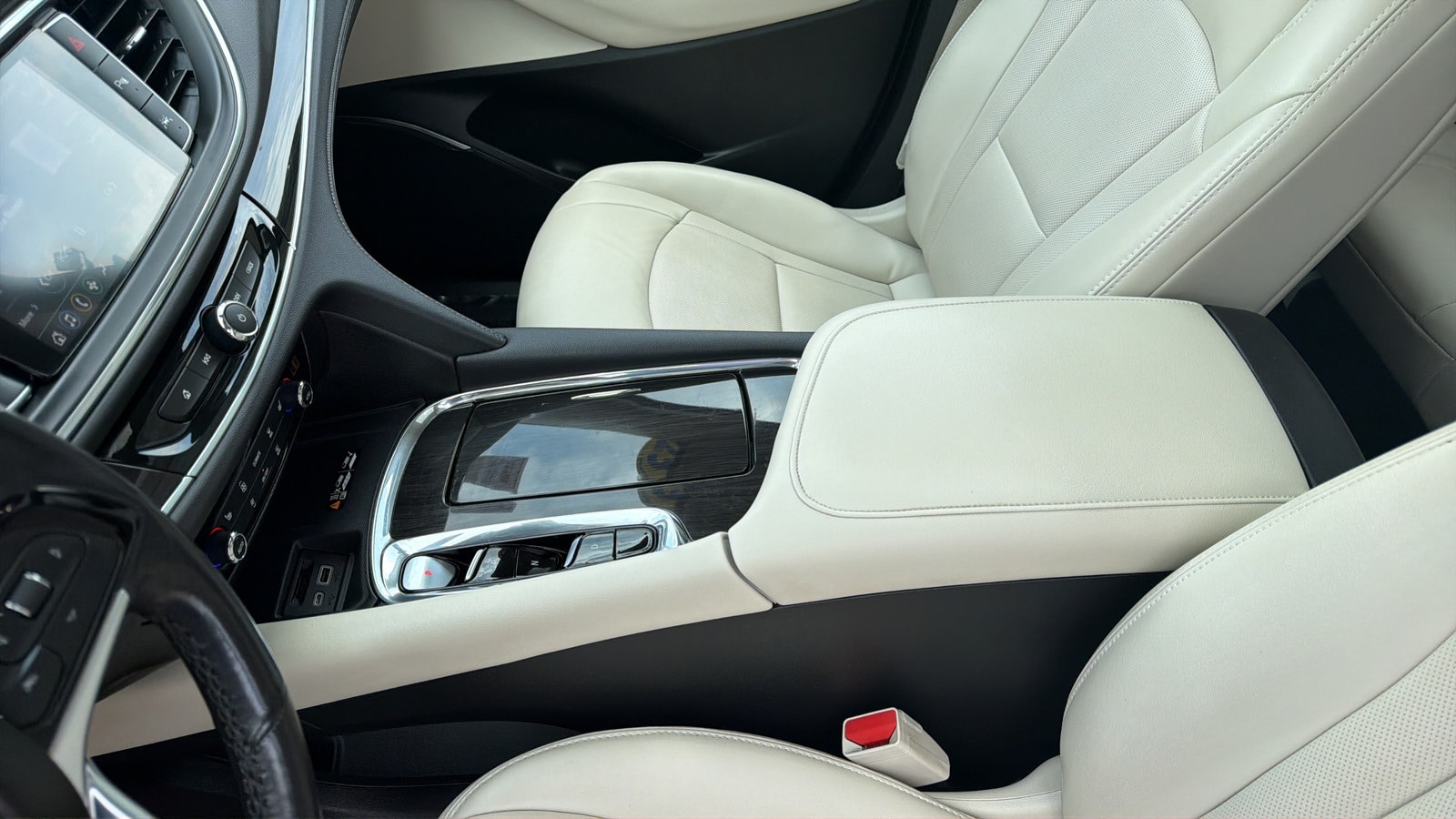 2023 Buick Enclave Essence - Photo 24