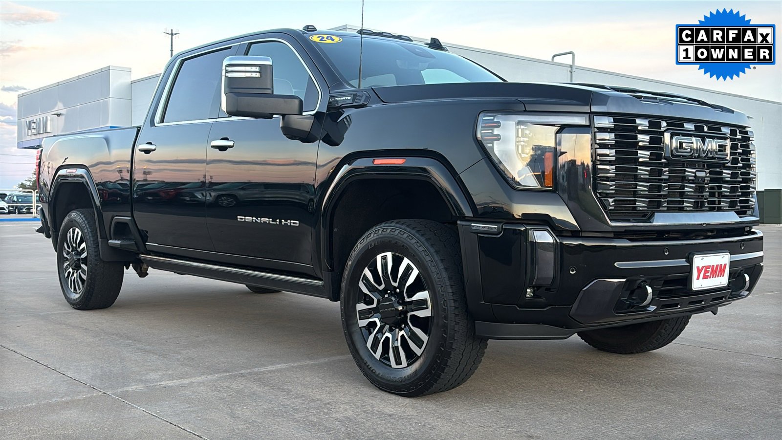 2024 GMC Sierra 2500HD Denali Ultimate's photo