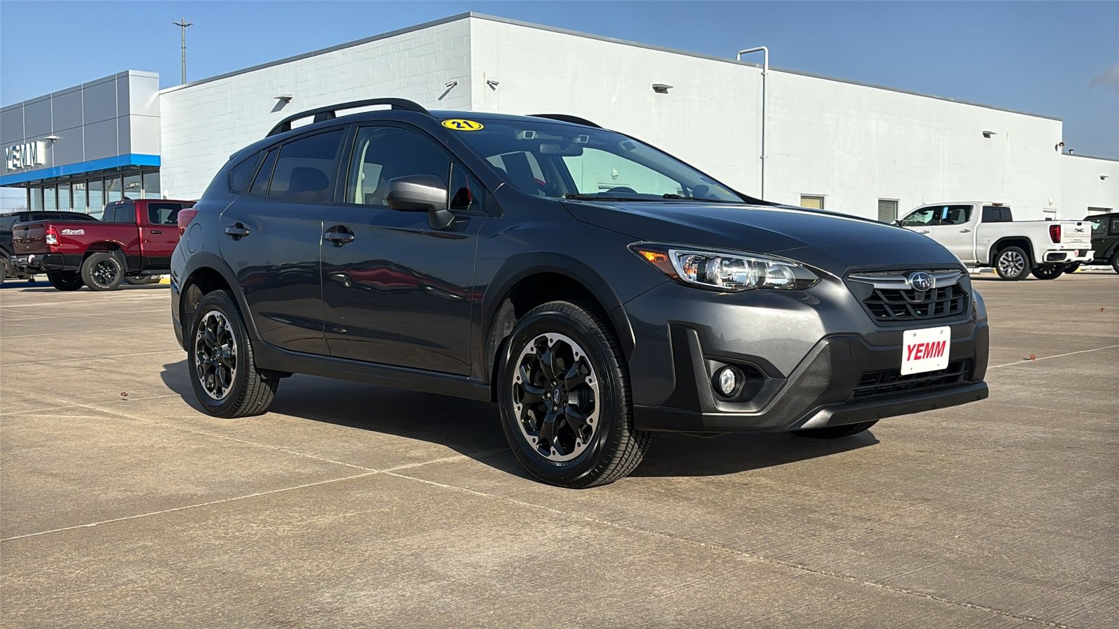 Used 2021 Subaru Crosstrek Premium with VIN JF2GTAPCXM8289425 for sale in Galesburg, IL