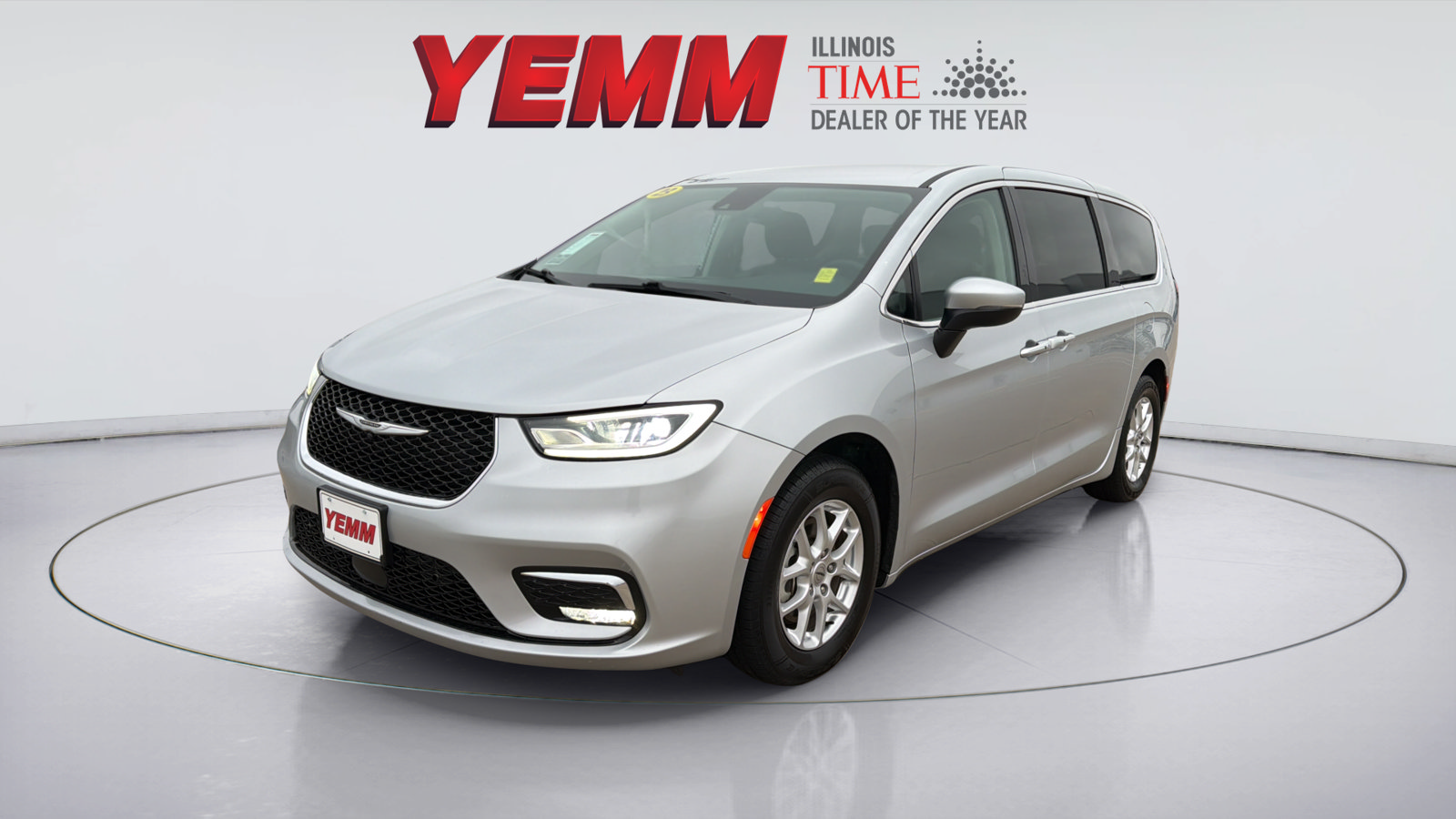 Used 2023 Chrysler Pacifica Touring L Van Passenger Van