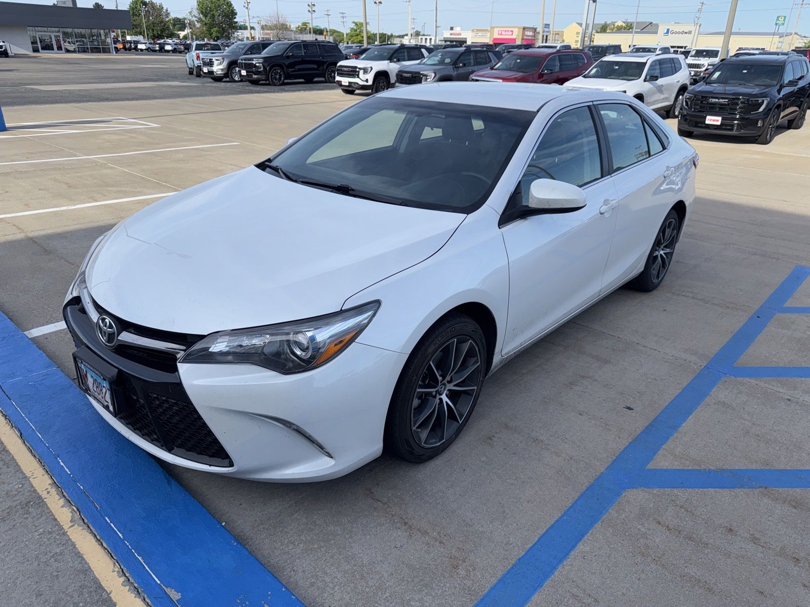 2017 Toyota Camry 2.5 Auto XSE's photo