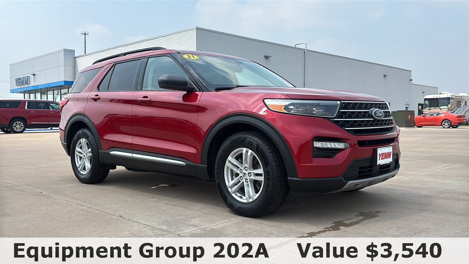 2021 Ford Explorer XLT photo 2