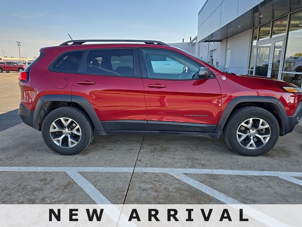 Used 2015 Jeep Cherokee Trailhawk SUV
