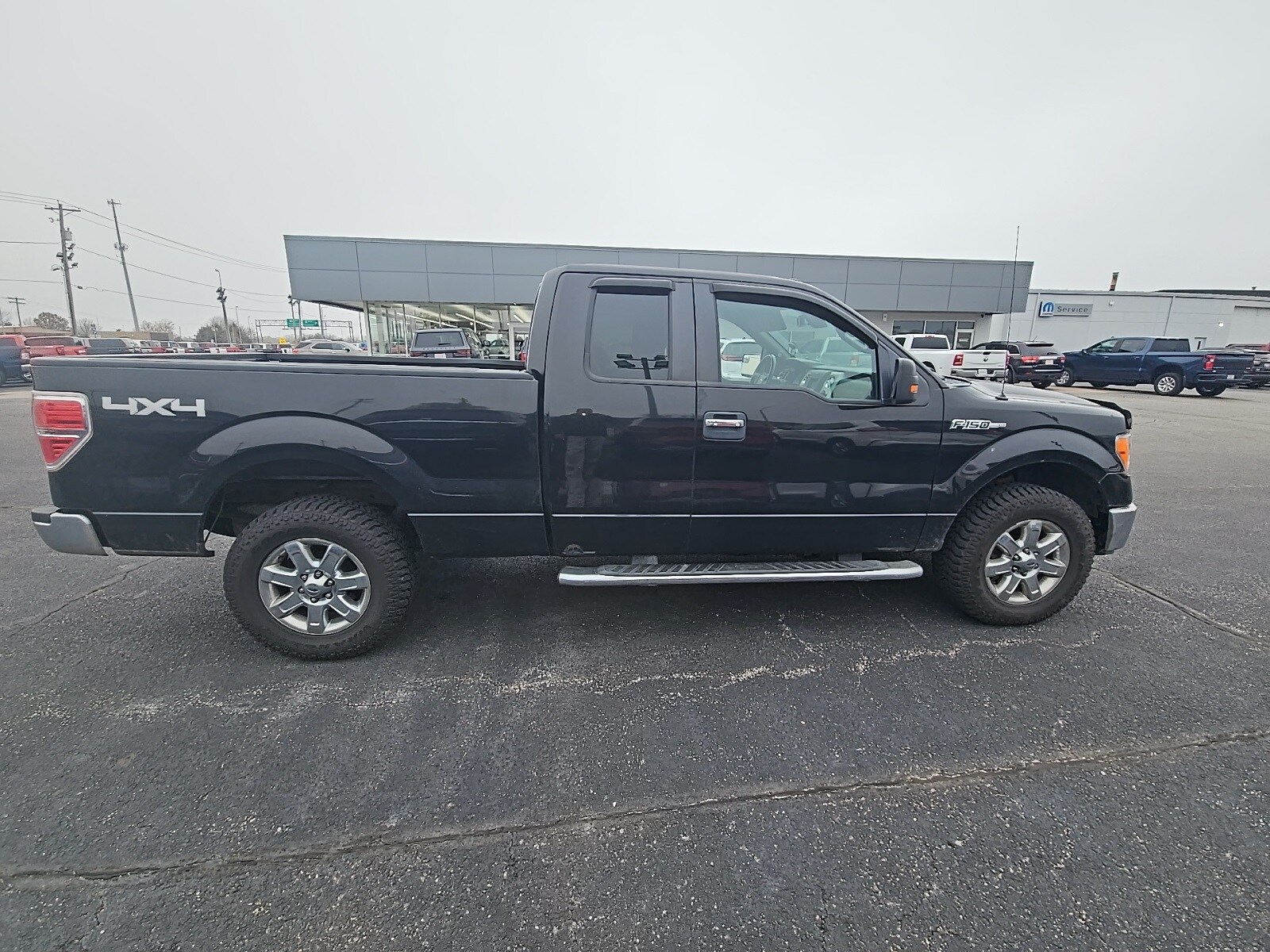 2014 Ford F-150 XLT photo 2