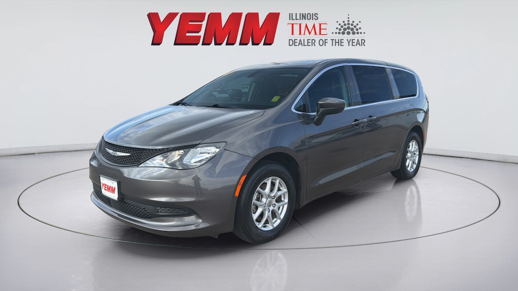 Used 2022 Chrysler Voyager LX Minivan/Van