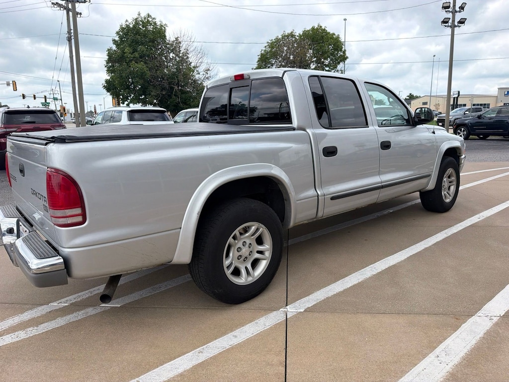 Used 2004 Dodge Dakota SLT Truck