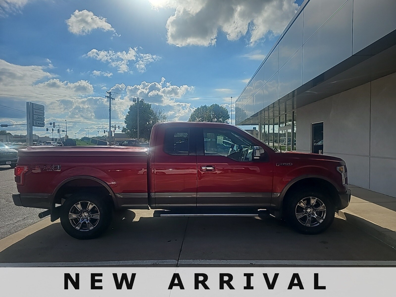 2016 Ford F-150 Lariat photo 2