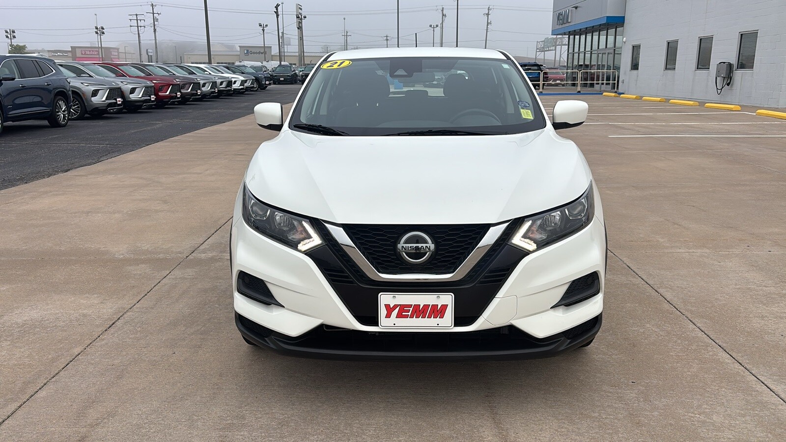 2021 Nissan Rogue Sport S photo 3