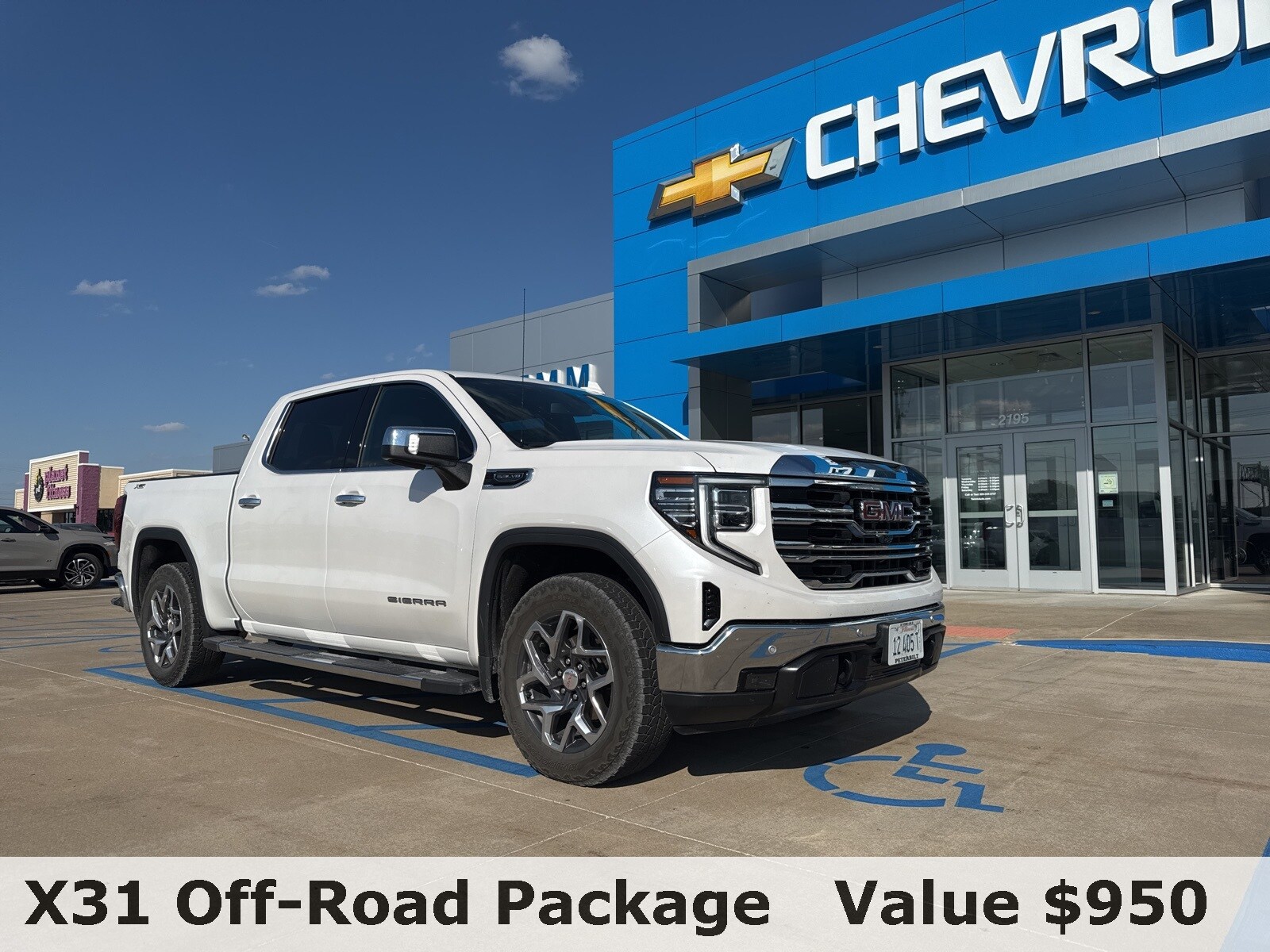 2024 Gmc Sierra 1500 SLT photo 3