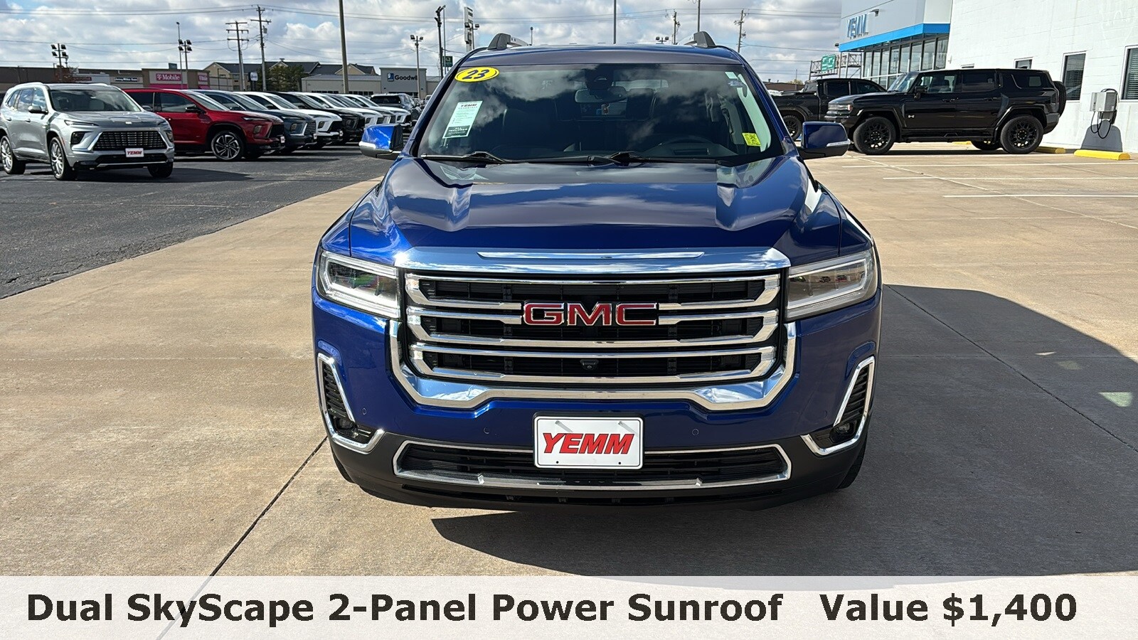 2023 Gmc Acadia SLT photo 2