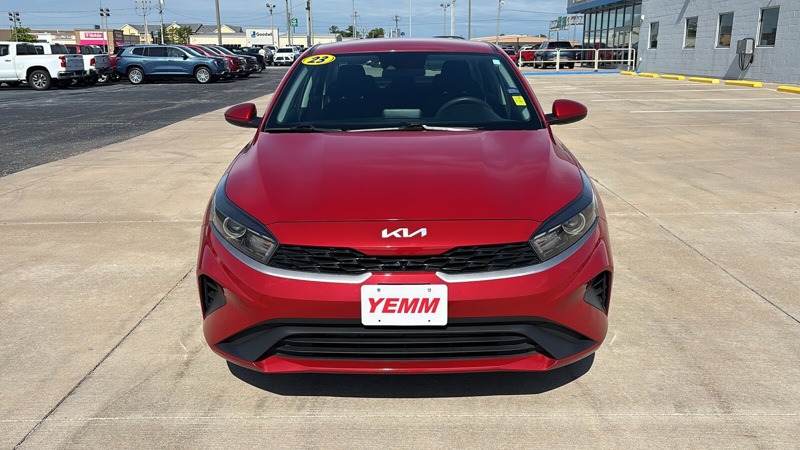 2023 Kia Forte LXS photo 3