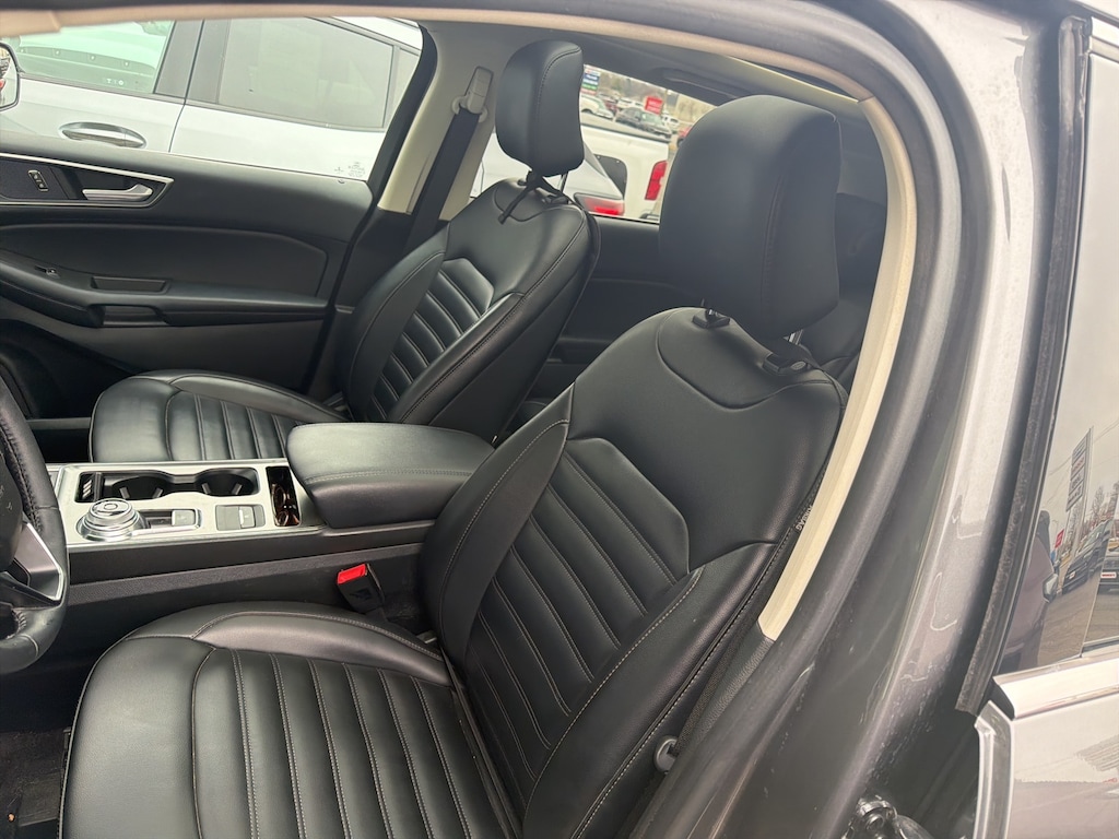 Used 2022 Ford Edge SEL SUV