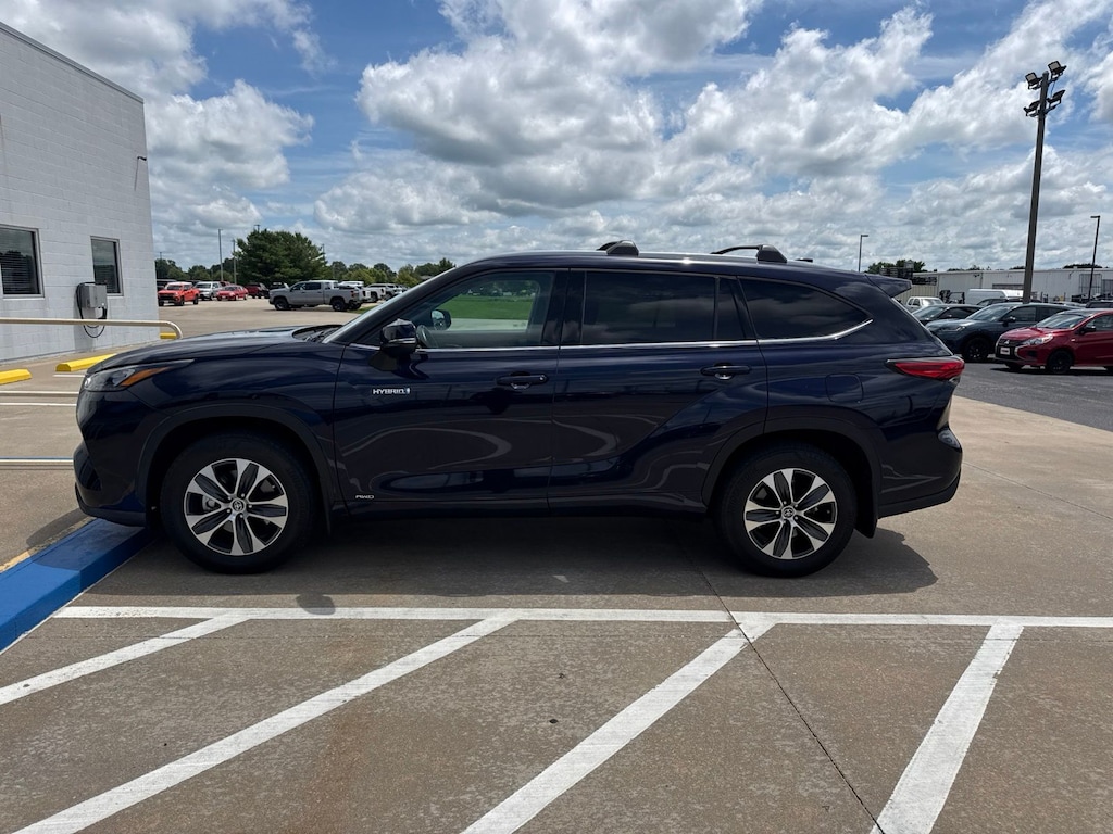 Certified 2020 Toyota Highlander Hybrid XLE SUV