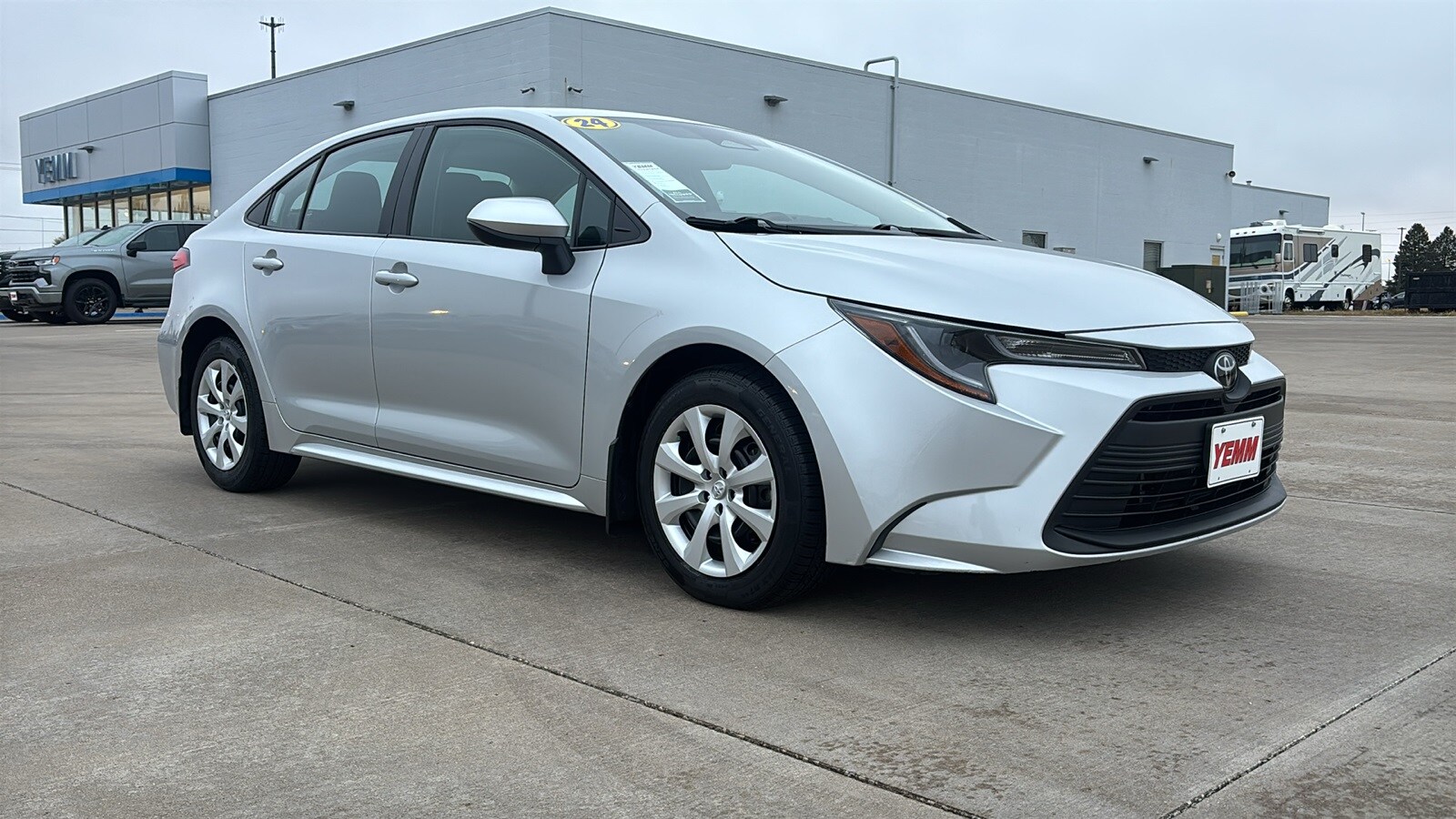 2024 Toyota Corolla LE photo 2