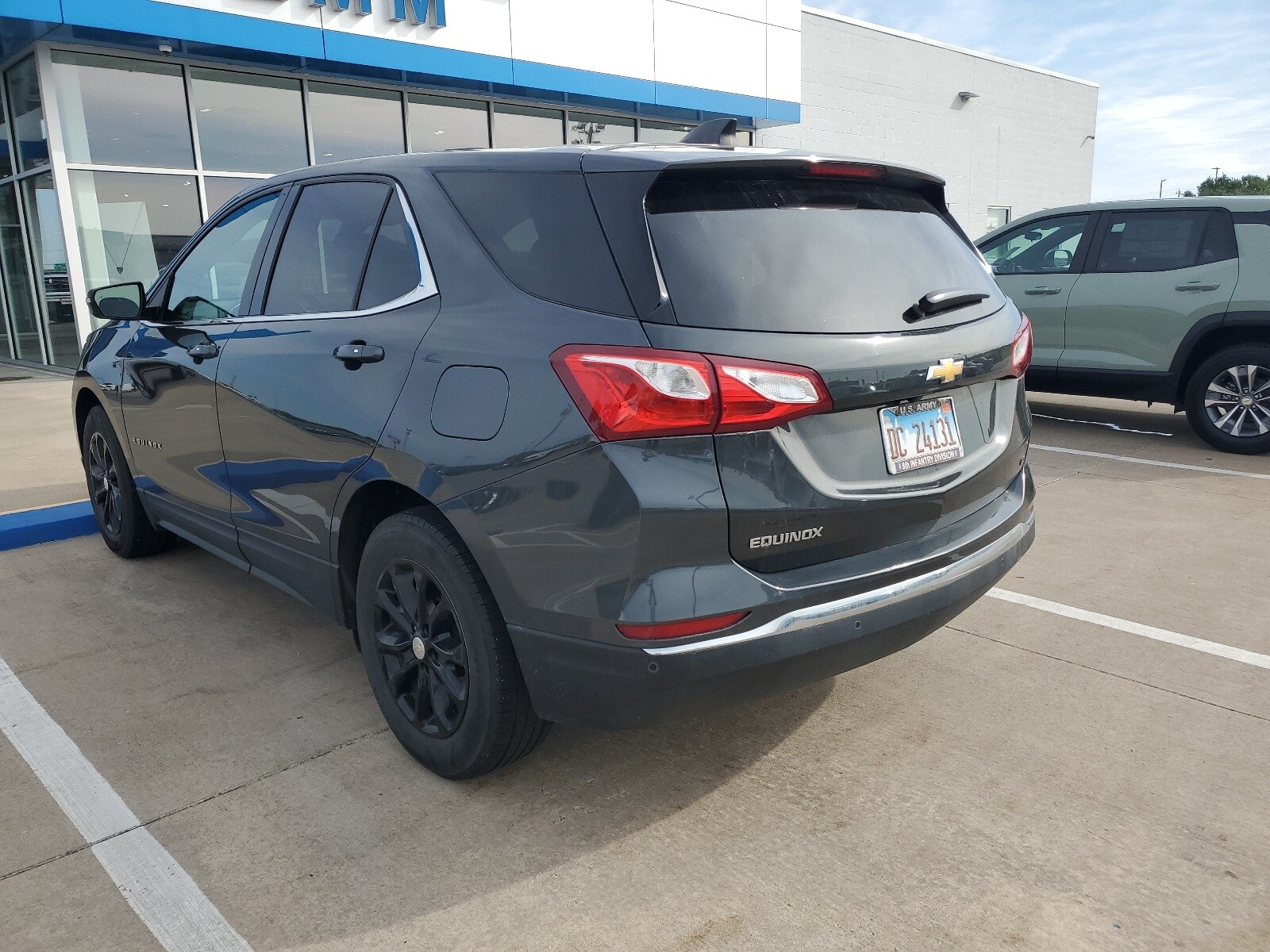 2019 Chevrolet Equinox LT photo 3