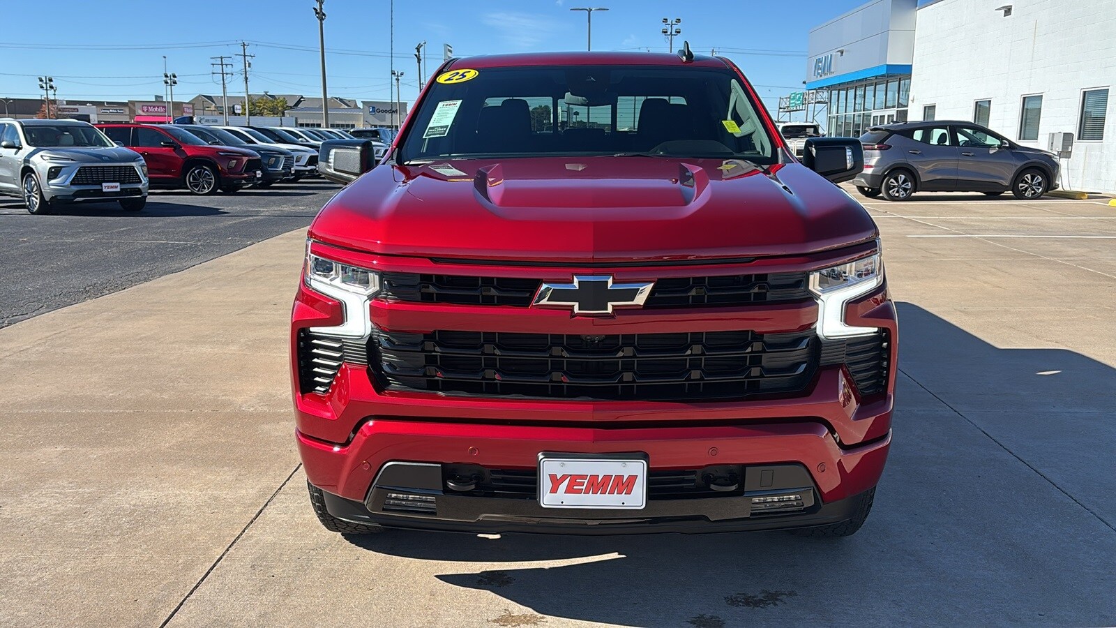 2025 Chevrolet Silverado 1500 RST photo 3
