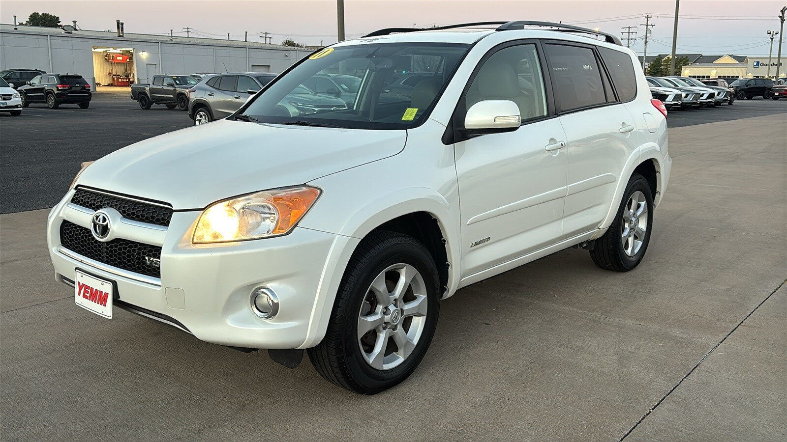2011 Toyota RAV4 Limited photo 4