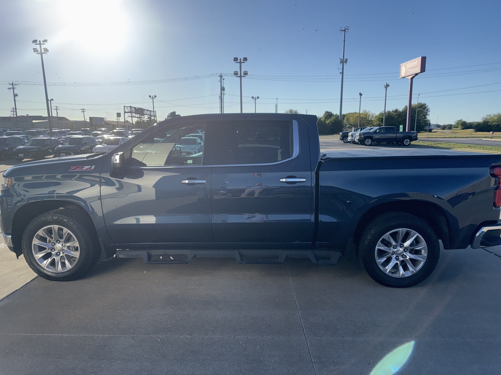2019 Chevrolet Silverado 1500 LTZ photo 3