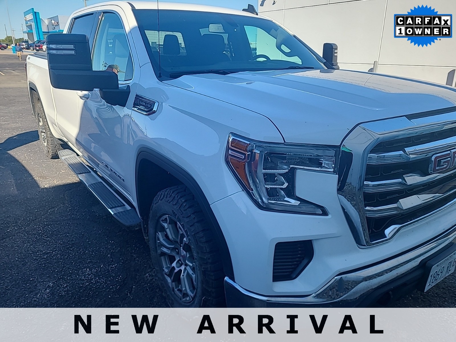 2021 GMC Sierra 1500 SLE's photo