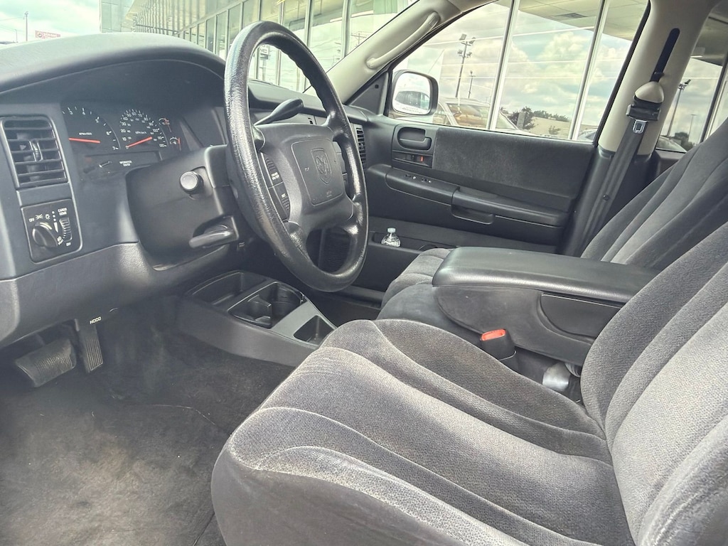 Used 2004 Dodge Dakota SLT Truck