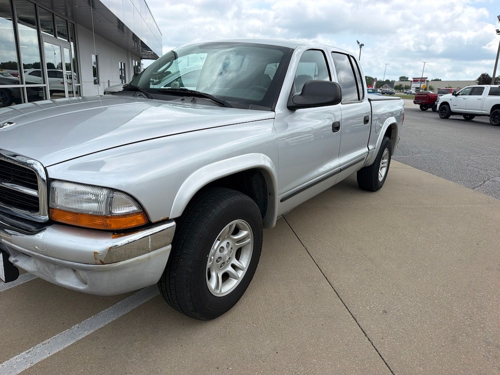 Used 2004 Dodge Dakota SLT Truck