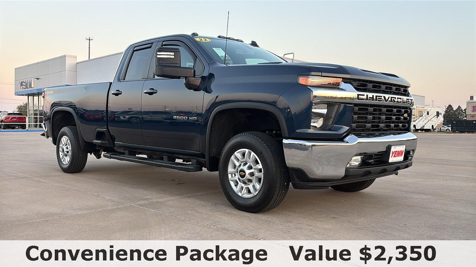 2022 Chevrolet Silverado 2500HD LT photo 2