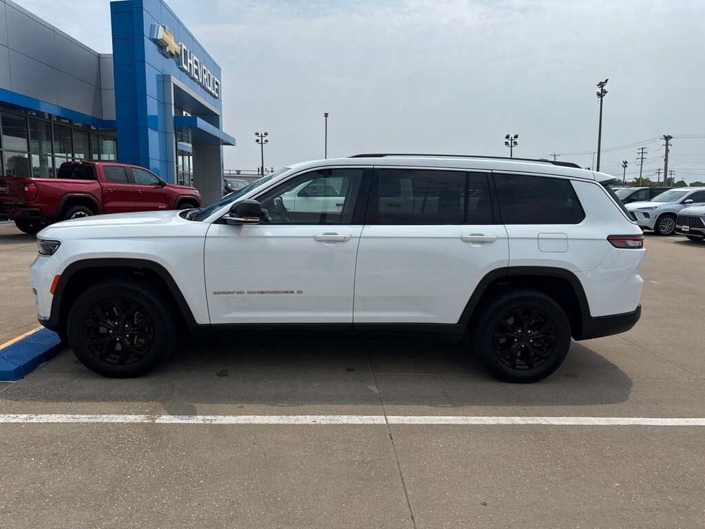Used 2023 Jeep Grand Cherokee L Limited SUV