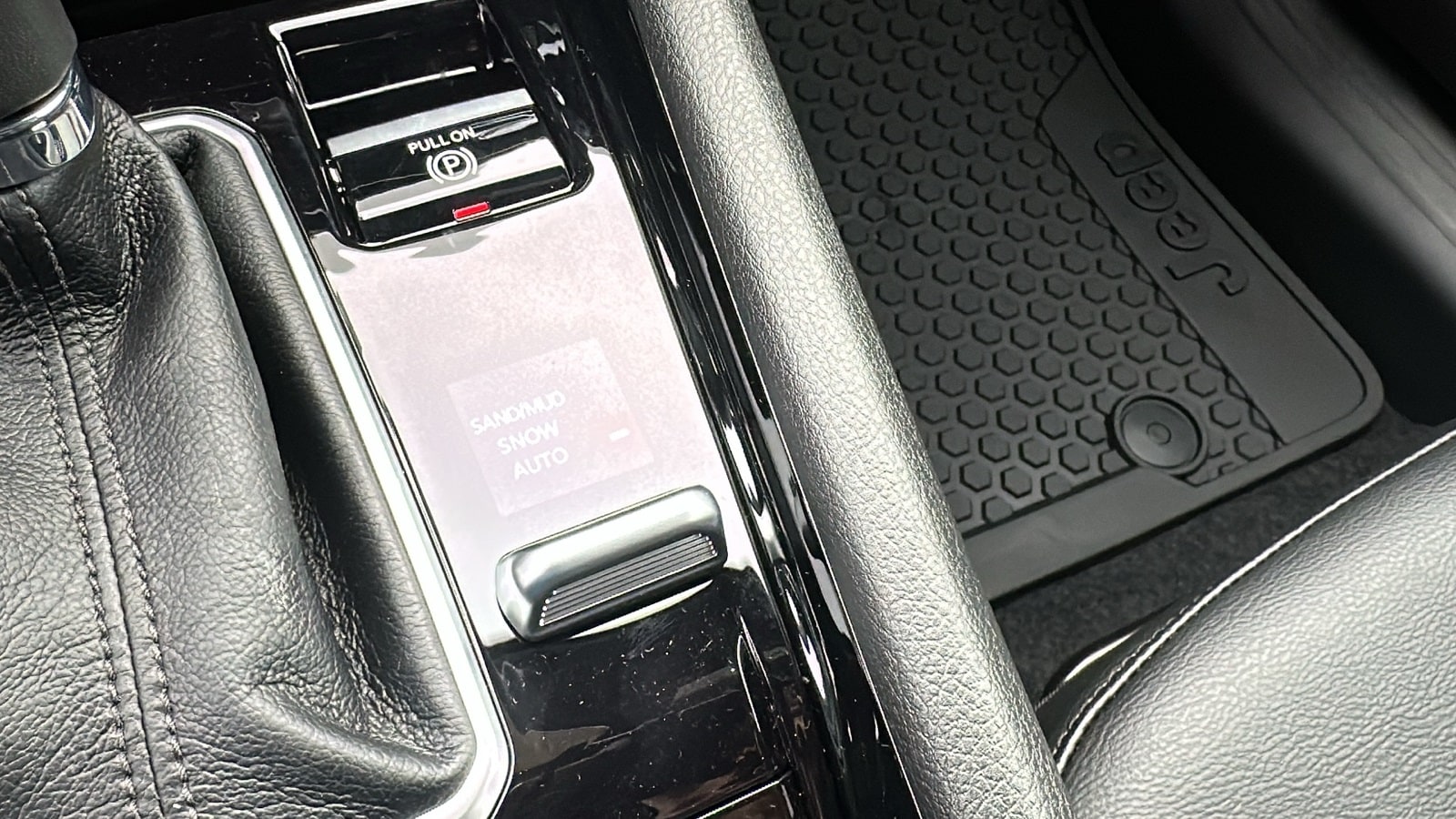 2026 Jeep Compass Latitude Altitude - Photo 19
