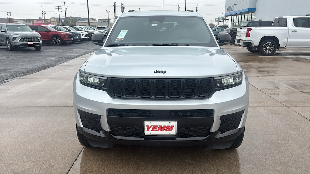 New 2025 Jeep Grand Cherokee L ALTITUDE X 4X4 Sport Utility