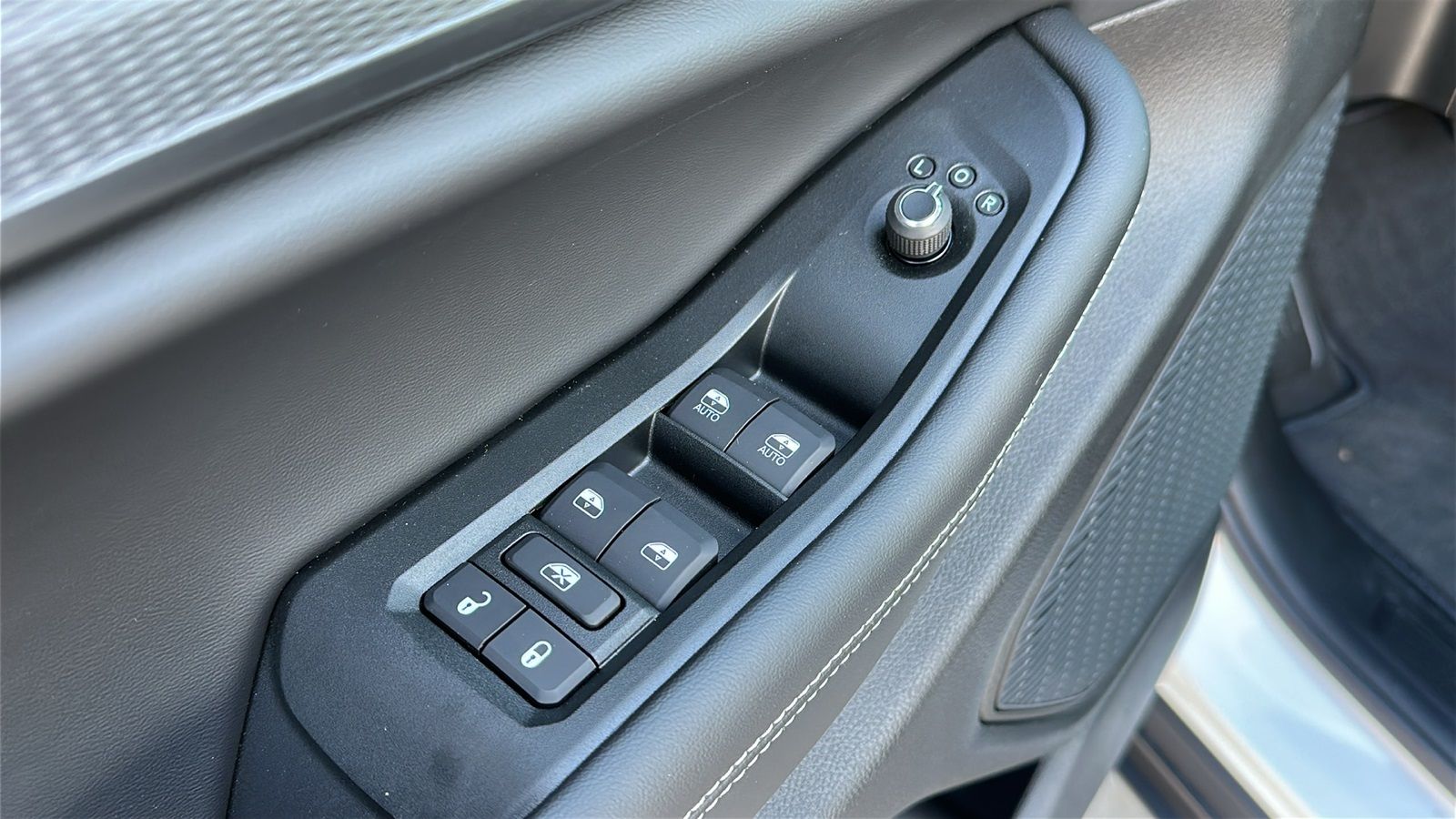 2025 Jeep Grand Cherokee Altitude - Photo 18