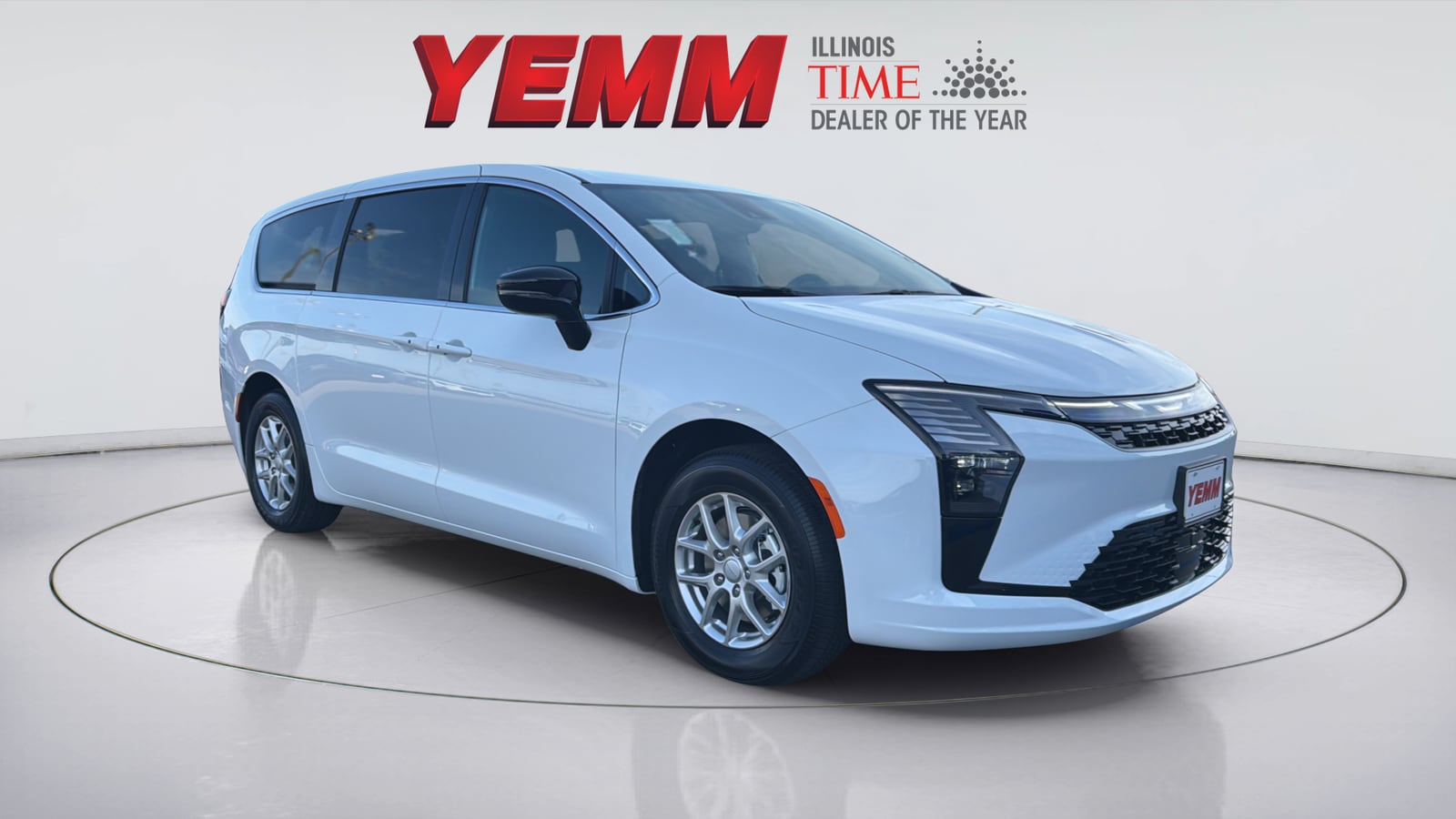 2027 Chrysler Pacifica Select's photo