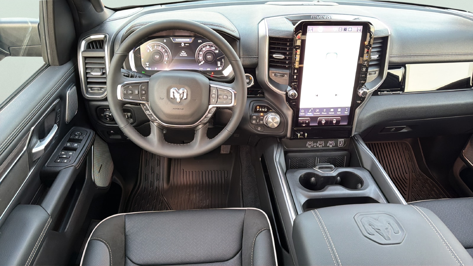 2026 RAM 1500 Laramie - Photo 15