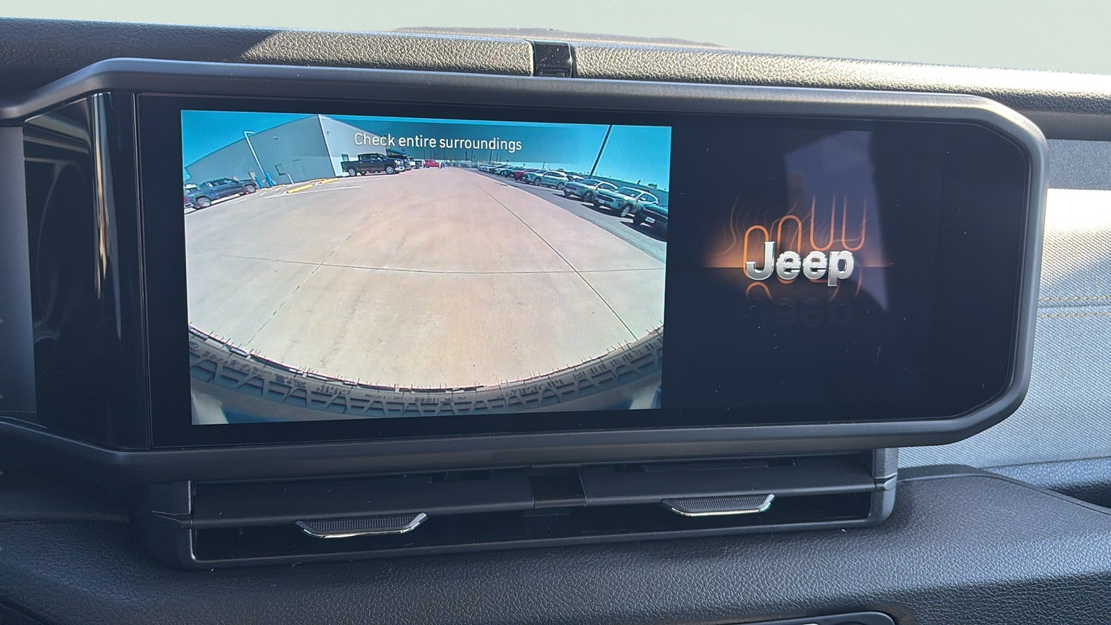 2026 Jeep Wrangler 2-Door Willys - Photo 18