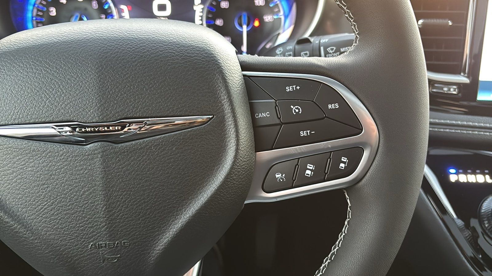2025 Chrysler Pacifica Select - Photo 22