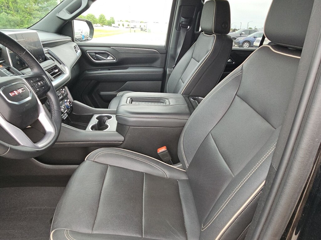 Used 2023 GMC Yukon SLT SUV