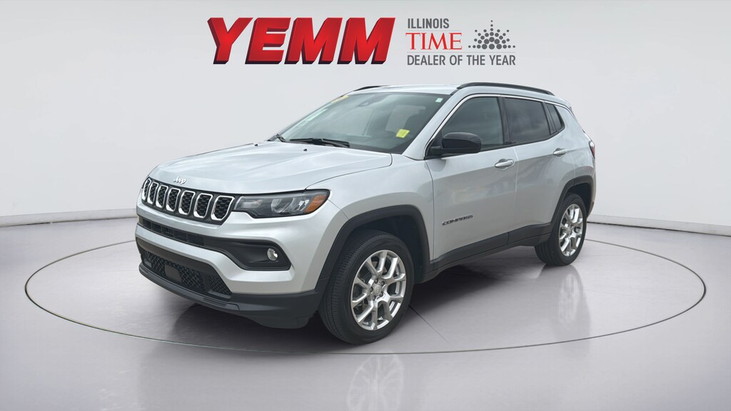 Used 2024 Jeep Compass Latitude Lux SUV